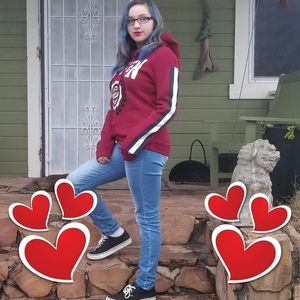 Meet your Posher, Kylee